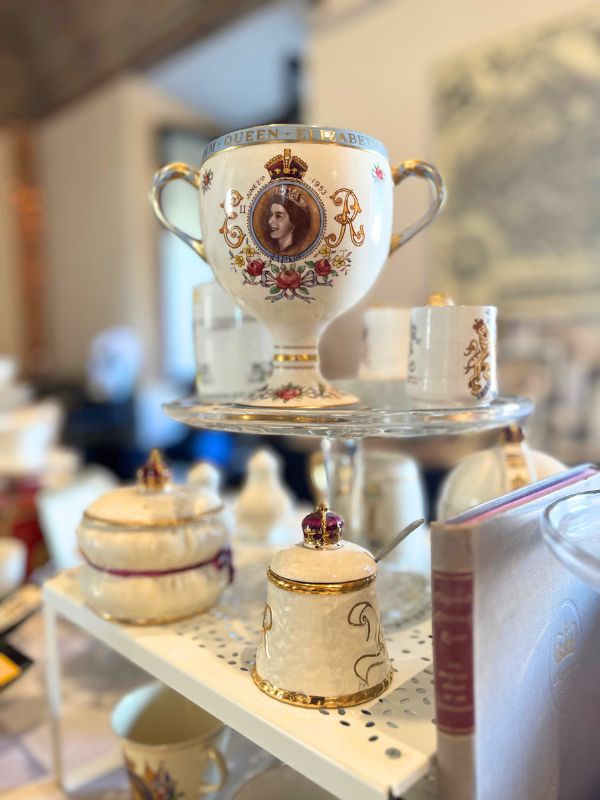 Collezione Royal Commemorative Potteries (2)